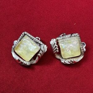 Vintage Coro Signed Gold-tone square clip earrings yellow
